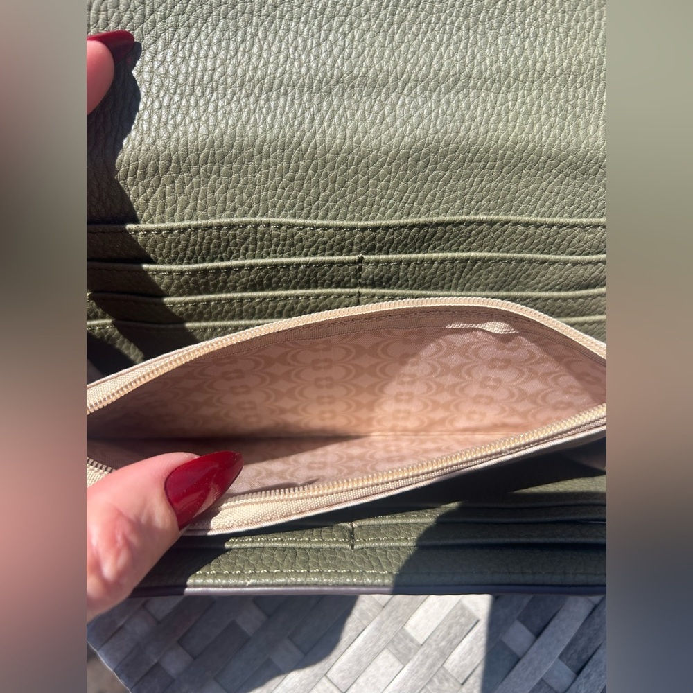 Olive Green Turnclasp Long Wallet EUC​ - Picture 12 of 12